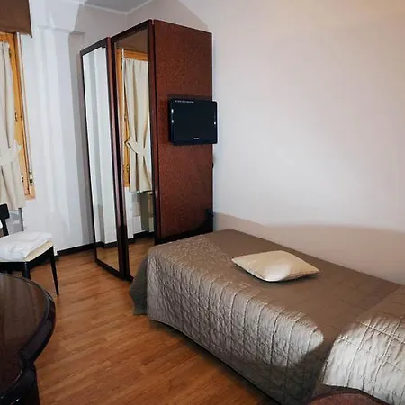 Drake Hotel Maranello Room photo