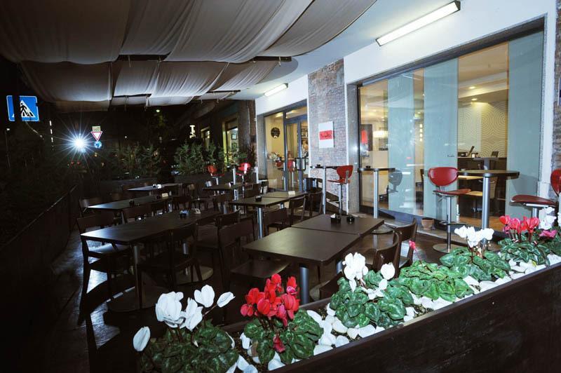 Hotel Drake 3*